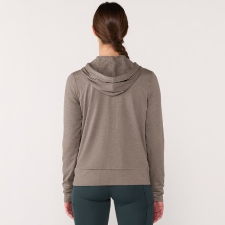 Vuori Halo Performance Hoodie 2.0 - Women's 2