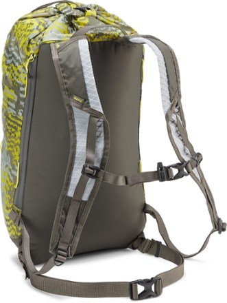 REI Co-op Flash 18 Print Pack 4
