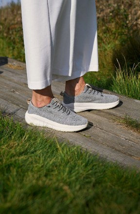 Location Image of color Melange Grey