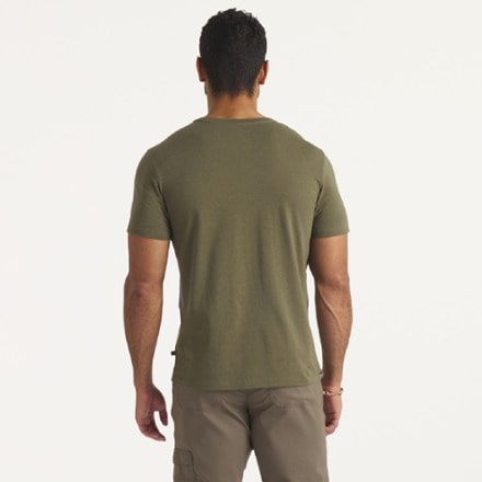 PAKA Essential T-Shirt - Men's 2