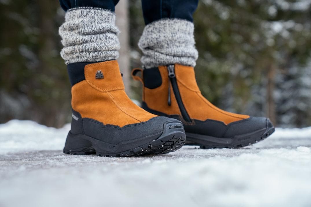 Location Image for Metro2 BUGrip Boots - Women's