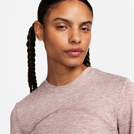 Nike Swift Element UV Crew Top - Women's 3