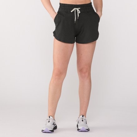Vuori Halo Performance Shorts 2.0 - Women's 1