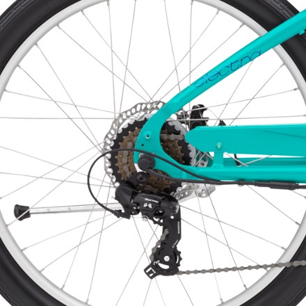 Electra Townie Go! 7D Step-Thru Electric Bike 2
