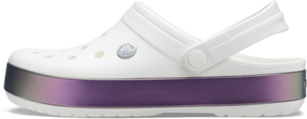 Crocs Shopping – What Are Jibbitz?