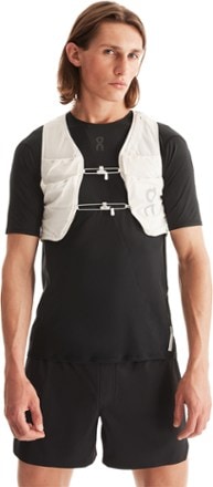 On Ultra Vest 5 L Hydration Vest 0