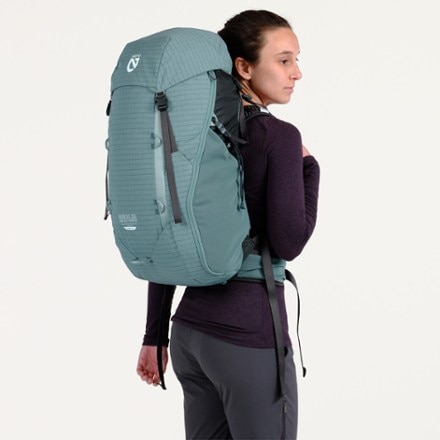 NEMO Resolve 35 L Endless Promise Technical Active Pack - Women's 7