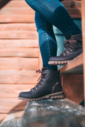 Kodiak Fernie Insulated Waterproof Boots - Women's 5