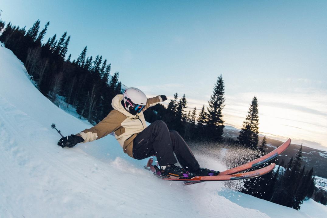 Location Image for QST 106 Skis - Men's - 2024/2025