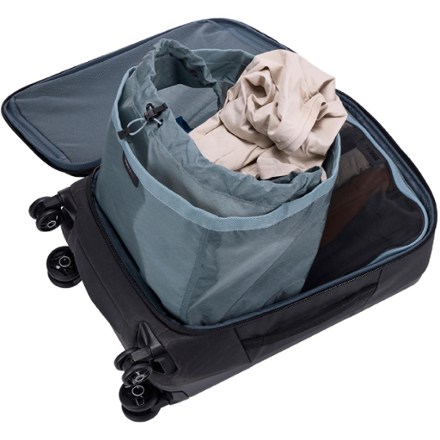 Thule Packable Laundry Bag 5