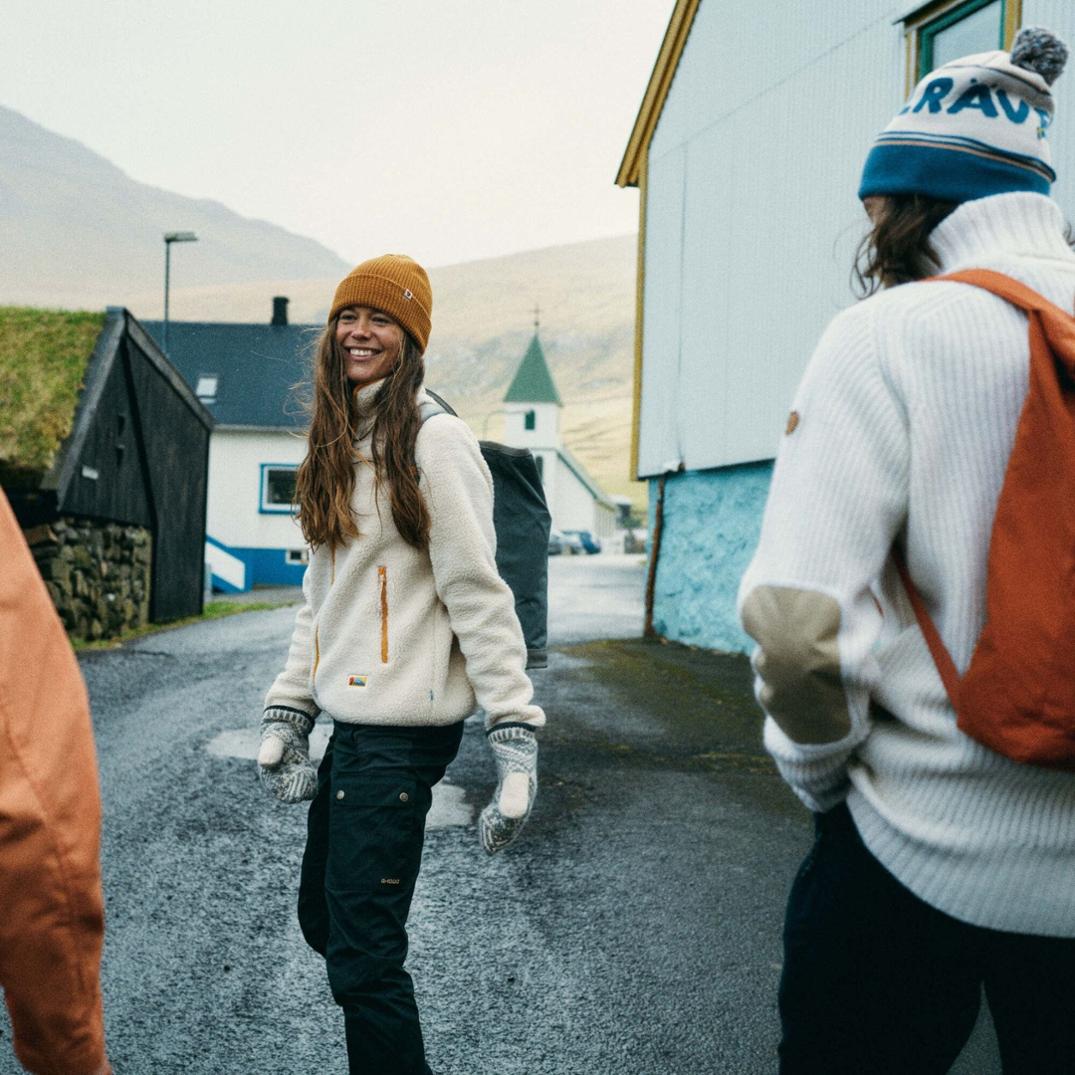 Location Image for Vardag Pile Fleece Jacket - Women's