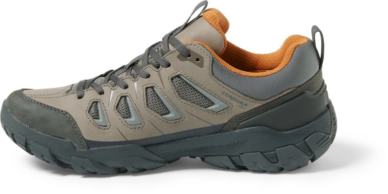 Left view (Hazy Gray)