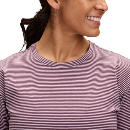 Black Diamond Stripe Crop T-Shirt - Women's 4