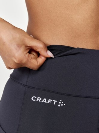 Craft ADV Essence Short Tights 2 - Women's 5