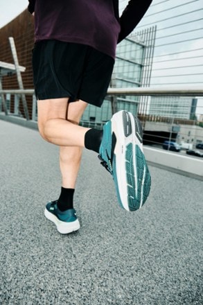 Location Image for Dash 6" Shorts - Men's