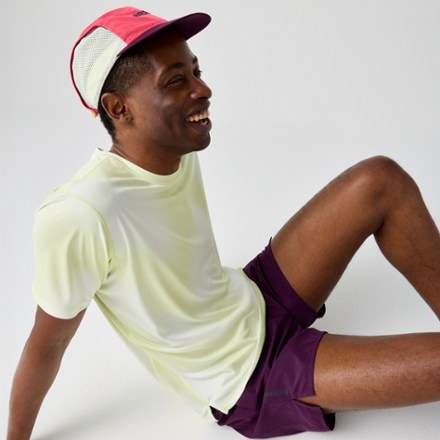 Brooks Dash 6" Shorts - Men's 3