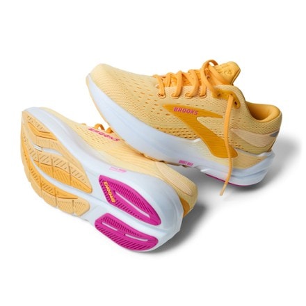 Brooks Ghost Max 3 Road-Running Shoes - Women's 6