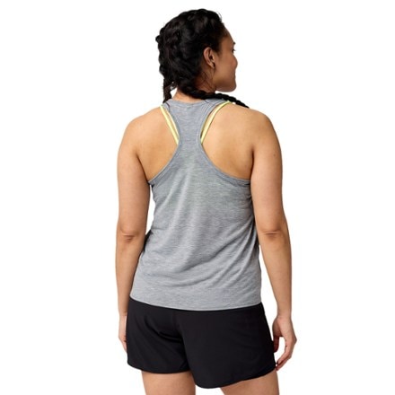 Brooks Distance Tank Top 3.0 - Women's 1