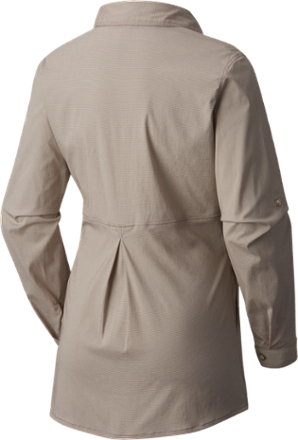 what should i wear under a white shirt