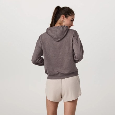Vuori Halo Modern Pullover Hoodie - Women's 1
