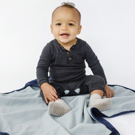 Therm All-Weather Hooded Blanket - Toddlers' 3