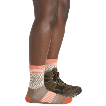 Darn Tough Sobo Micro Crew Light Cushion Socks - Women's 2