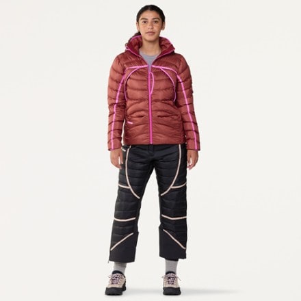 SENIQ Wildpuff Down Hoodie - Women's 5