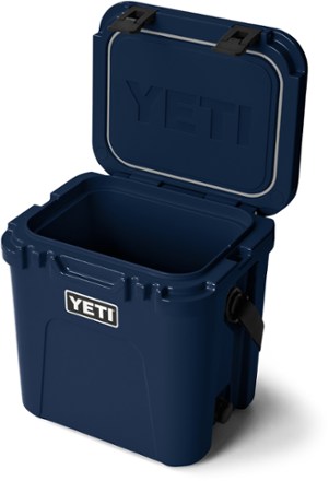 YETI Roadie 24 2.0 Hard Cooler 3