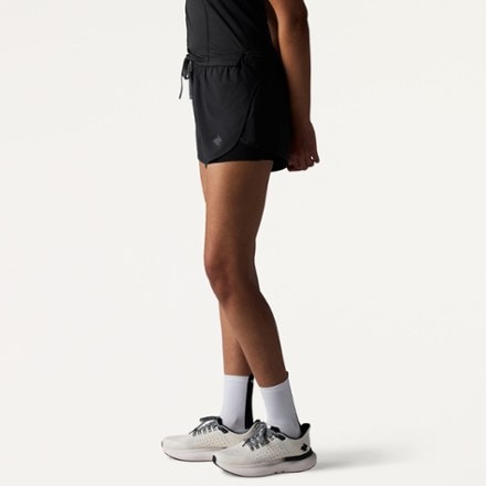 rabbit Pacer Shorts 2-in-1 4" - Women's 3