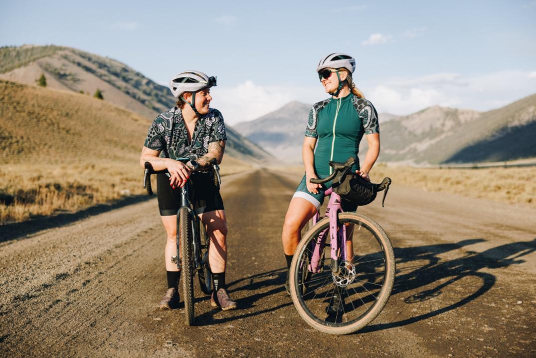 Location Image for Gem Cycling Jersey - Women's