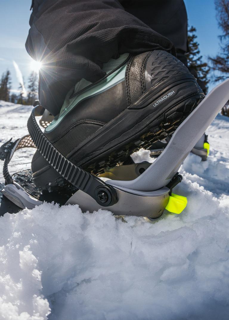 Location Image for Blaster FASE AsymWrap Snowboard Bindings - 2025/2026