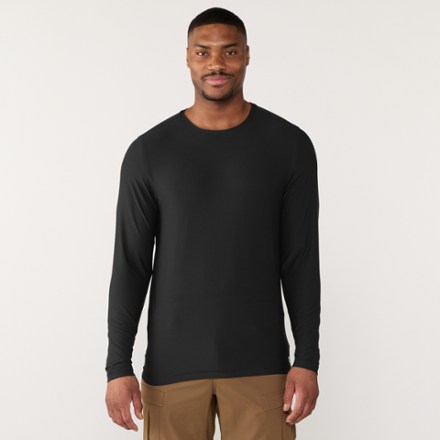 Vuori Long-Sleeve Strato Tech T-Shirt - Men's 1