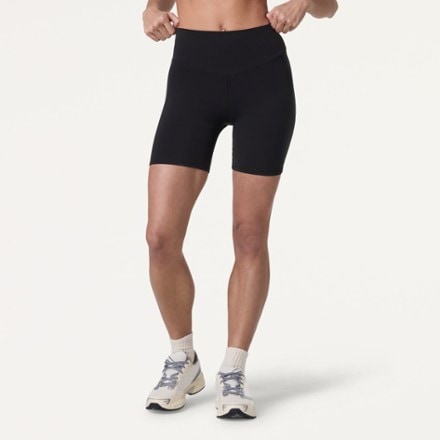Vuori AllTheForm 6" Shorts - Women's 1