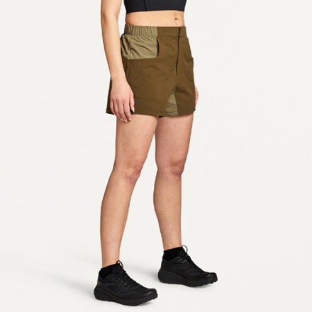 Janji Trekker 4" Shorts - Women's 4