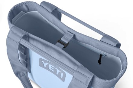 YETI Camino 20 Carryall 4