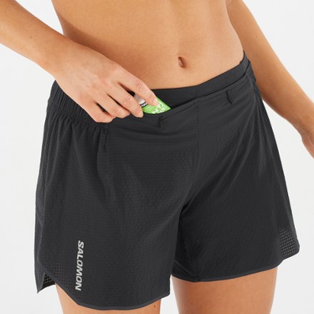 Salomon Sense Aero 5" Shorts - Women's 4