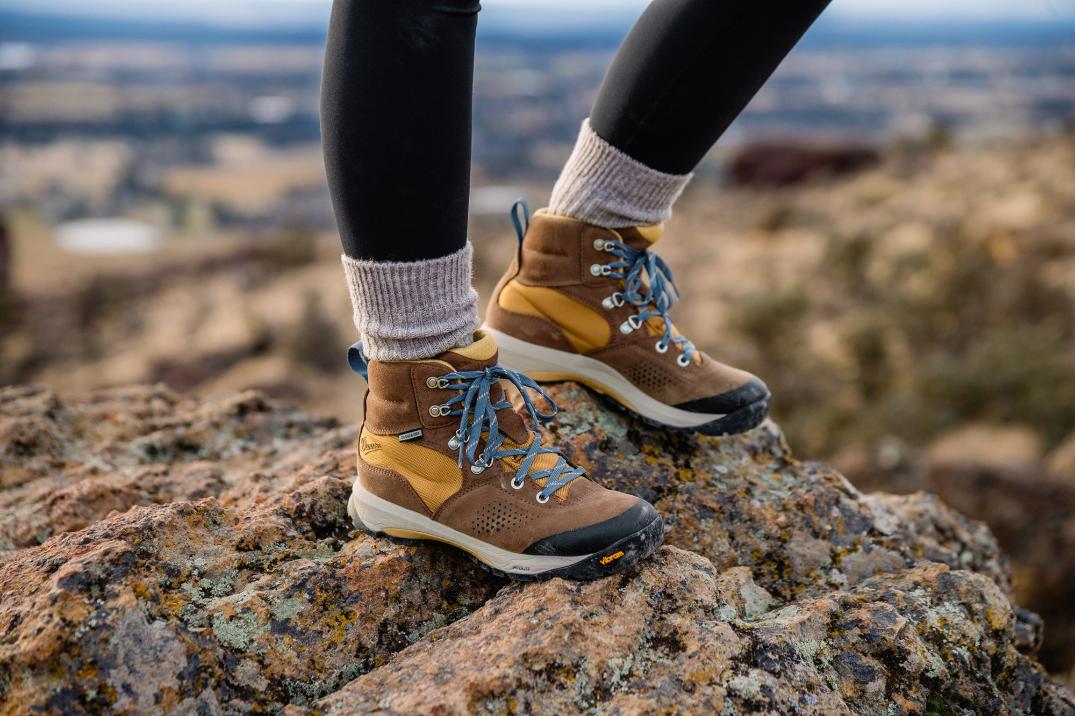 Location Image for Inquire Mid Hiking Boots - Women's