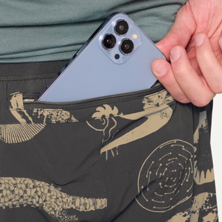 Roark Alta 5" Shorts - Men's 6