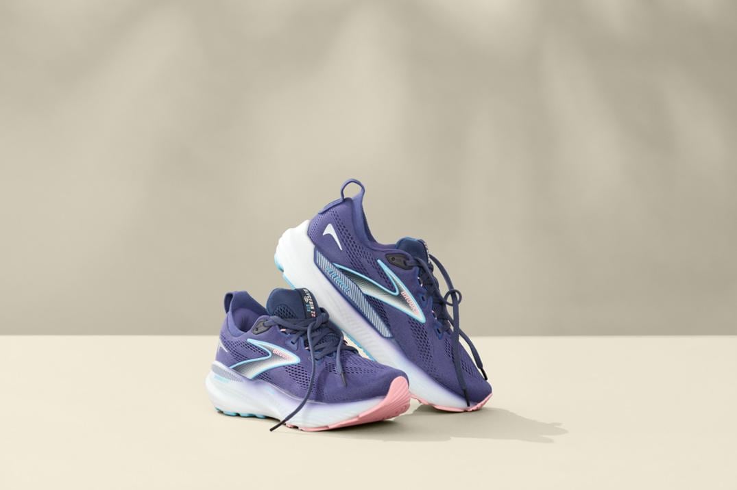 Location Image for Glycerin GTS 22 Road-Running Shoes - Women's