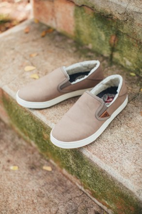 OluKai Pehuea Heu Shoes - Women's 4
