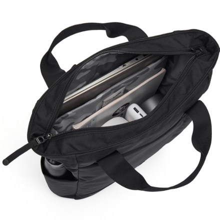 Pacsafe GO Totepack 4