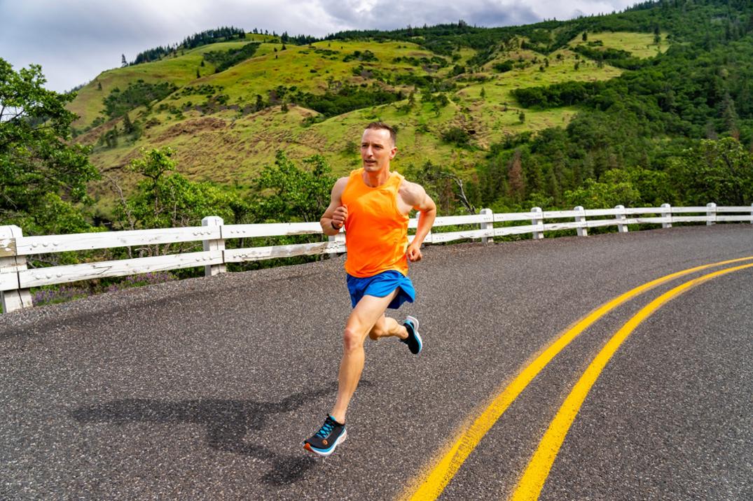 Location Image for Specter Road-Running Shoes - Men's