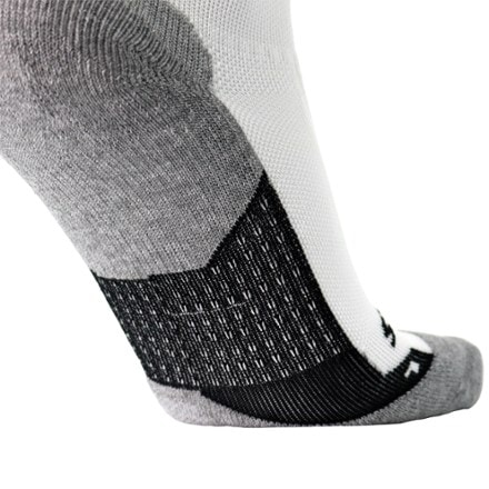 Brooks Ghost Crew Socks 3