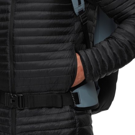 Mammut Broad Peak Light IN Hooded Down Jacket - Men's 5