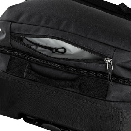 Fjallraven Farden Roller 75 Wheeled Luggage 4
