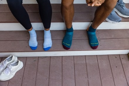 Darn Tough Run Quarter Ultralightweight Cushion Socks - Men's 1