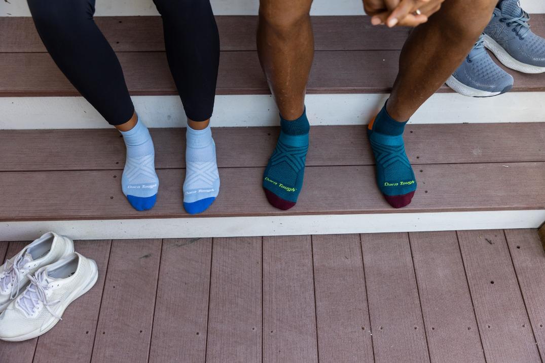 Location Image for Run Quarter Ultralightweight Cushion Socks - Men's