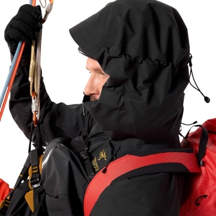 Arc'teryx Alpha SV Jacket - Men's 6