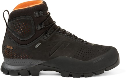 black hiking boots mens