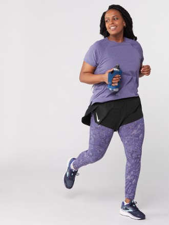 Nike AeroSwift Shorts - Women's 5